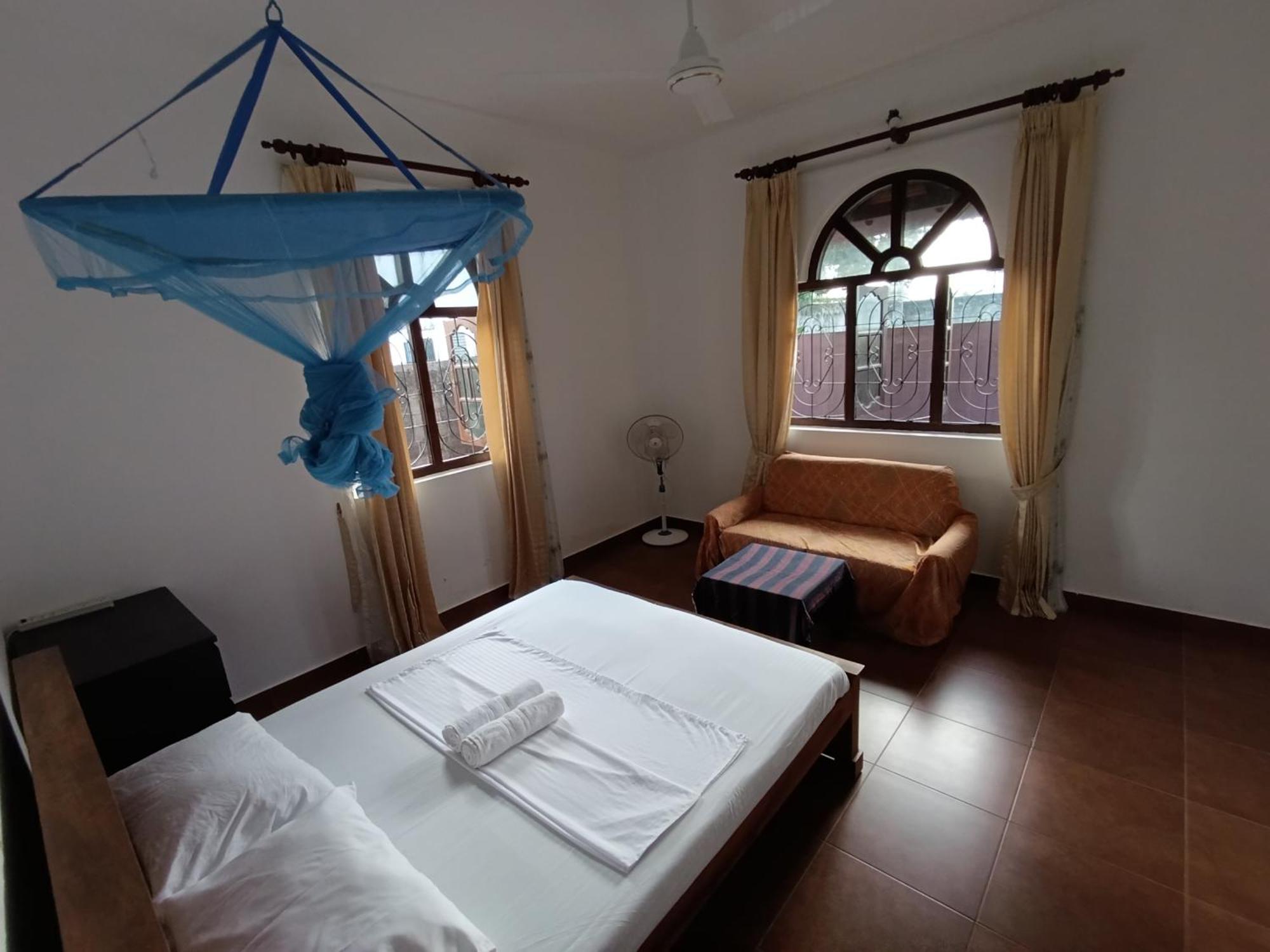 S And P Airport Transit Hostel And Villa 01 ネゴンボ エクステリア 写真